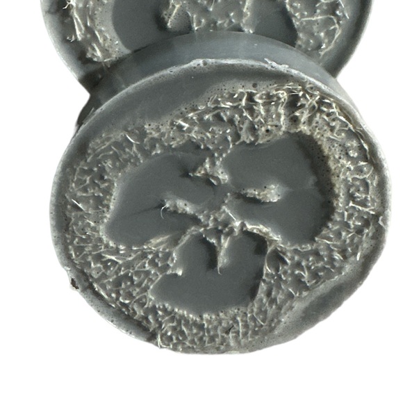 1 - Hand Crafted Loofah Charcoal Soap -Eucalyptus and vanilla - Picture 4 of 6